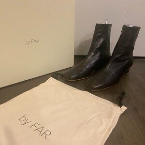 [NEVER WORN!] BY FAR Este croc-effect leather ankle boots